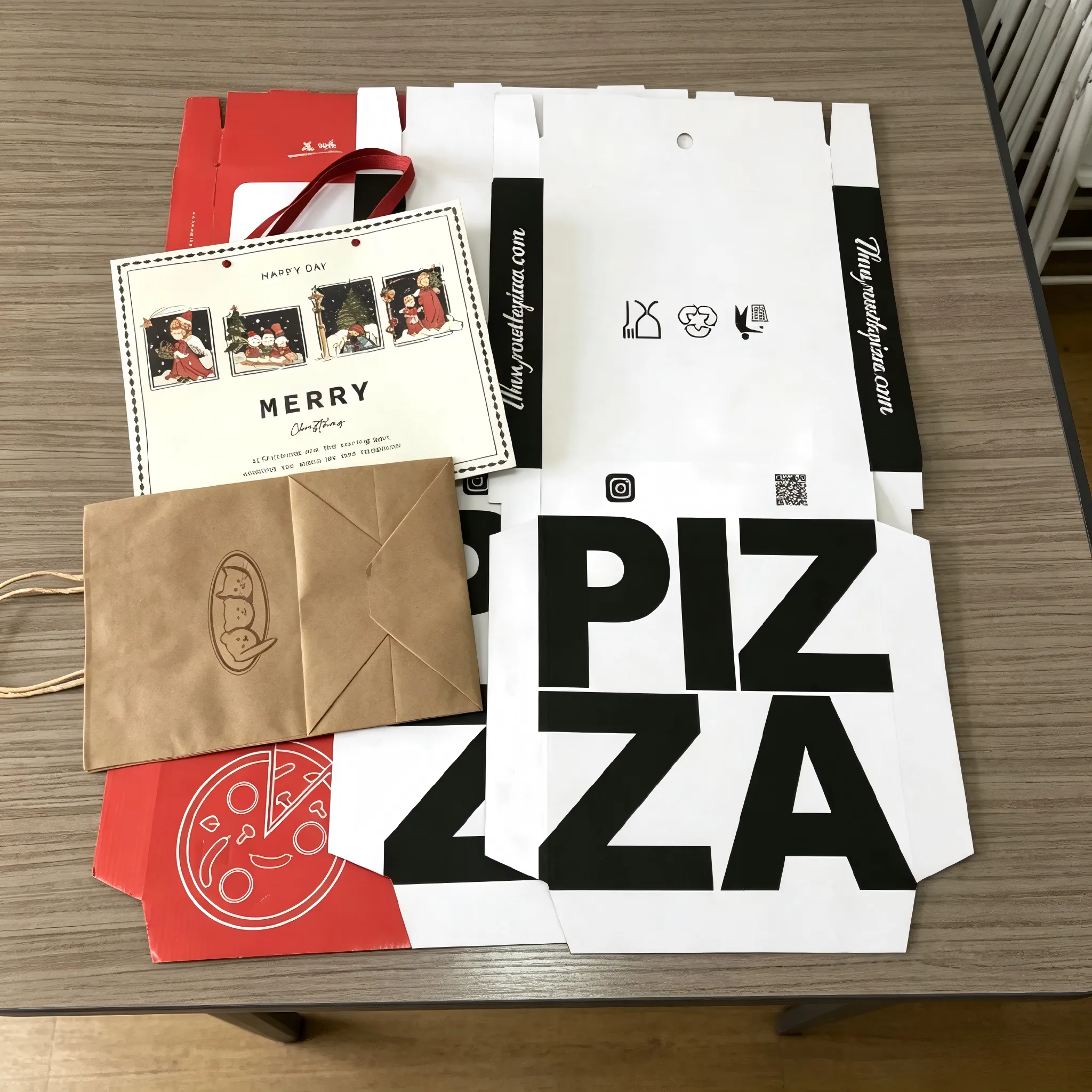 Seachadann Zemeijia Samplaí Pacáistithe Pizza go Ceanada